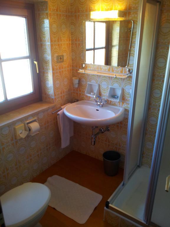 Hotel Garni Doris Castelrotto Oda fotoğraf